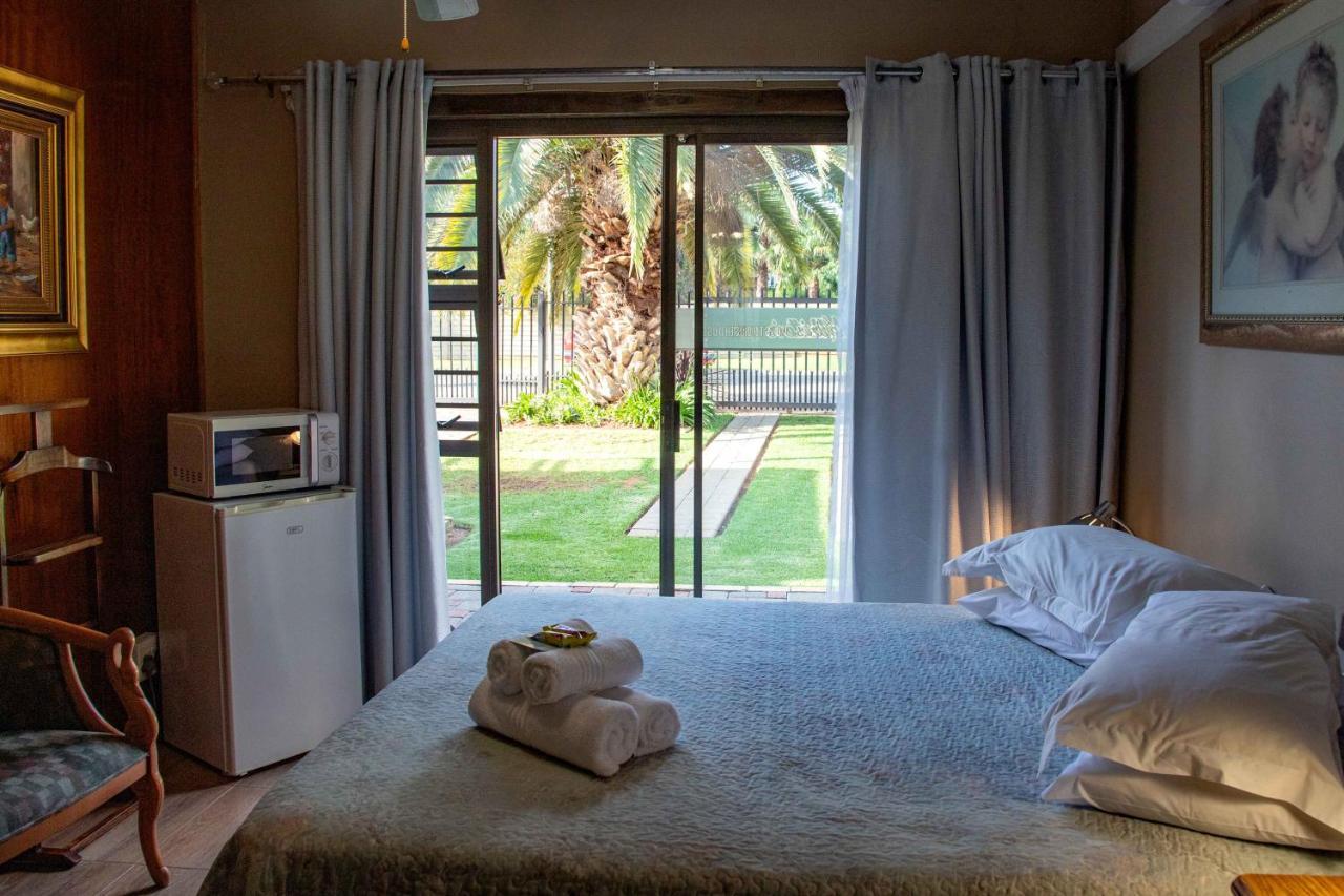 Melsetter'S Guesthouse ブルームフォンテーン エクステリア 写真